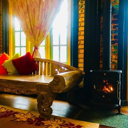Serendipity Lake Artistic Bungalow By Heidis Home Nuwara Eliya Dış mekan fotoğraf